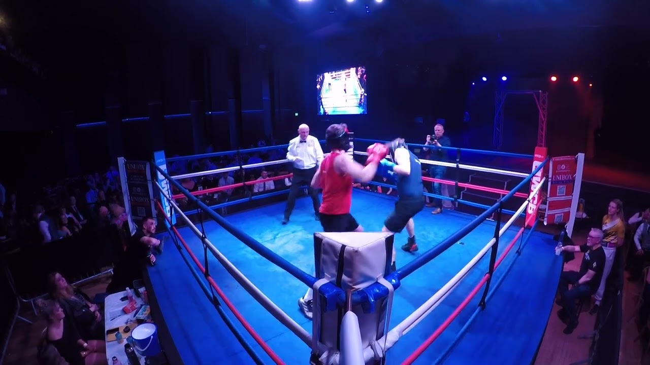 NEWCASTLE | UWCB | QUINN VS HARRY LEE