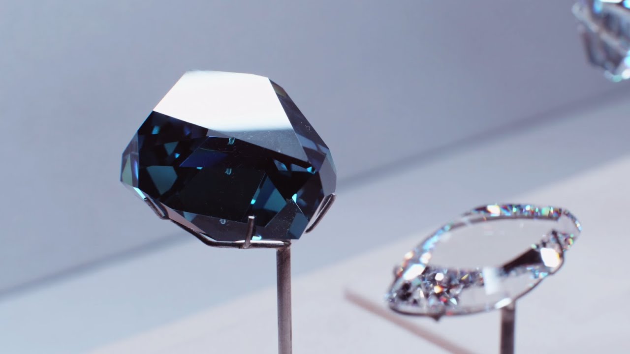 S02E01 - The Blue Diamond⏐Louis XIV’s Great Blue Diamond