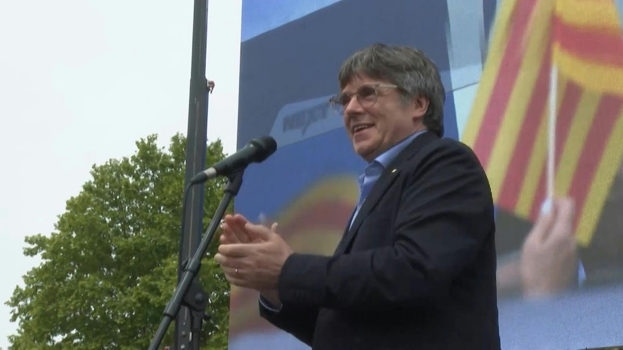 La justicia española rechaza amnistiar a Puigdemont y mantiene su orden de arresto | AFP