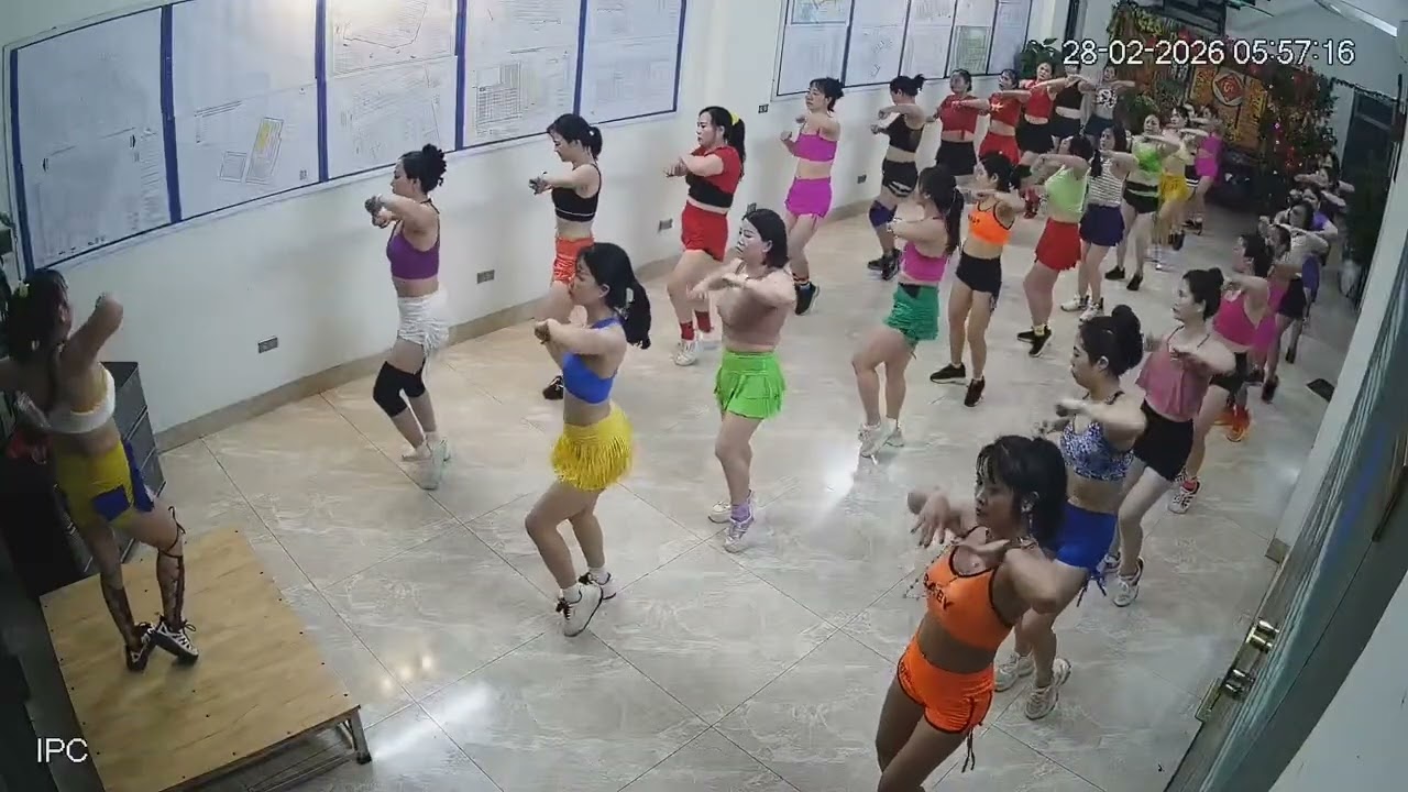 Chị em Clb Aerobic Bđs An Nhiên hôm nay đông vui hơn hẳn! Ai không có mặt điểm danh đi nào!?