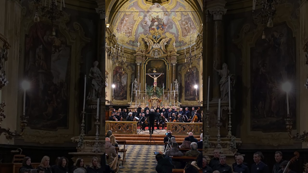 Dorme il Bambin Gesù di Giacomo Monica - Orchestra I Musici di Parma e Coro Montecastello
