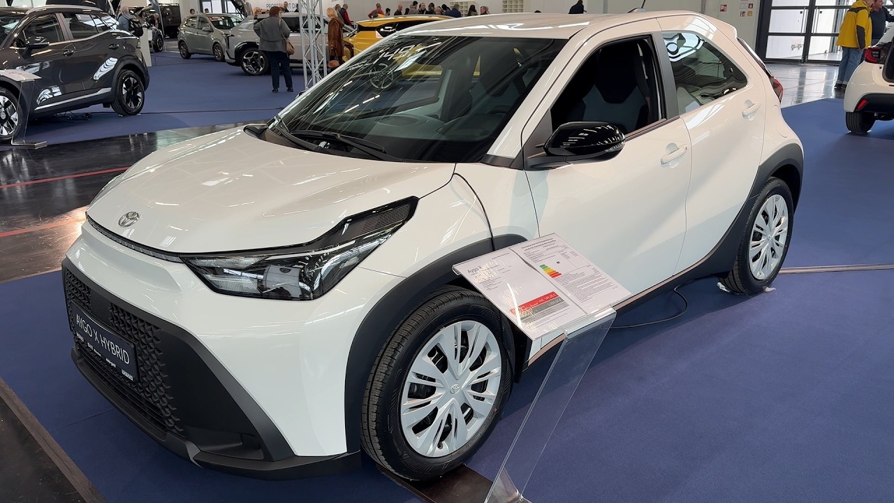 TOYOTA AYGO X 2026 - FIRST LOOK & visual REVIEW (base spec Pure)