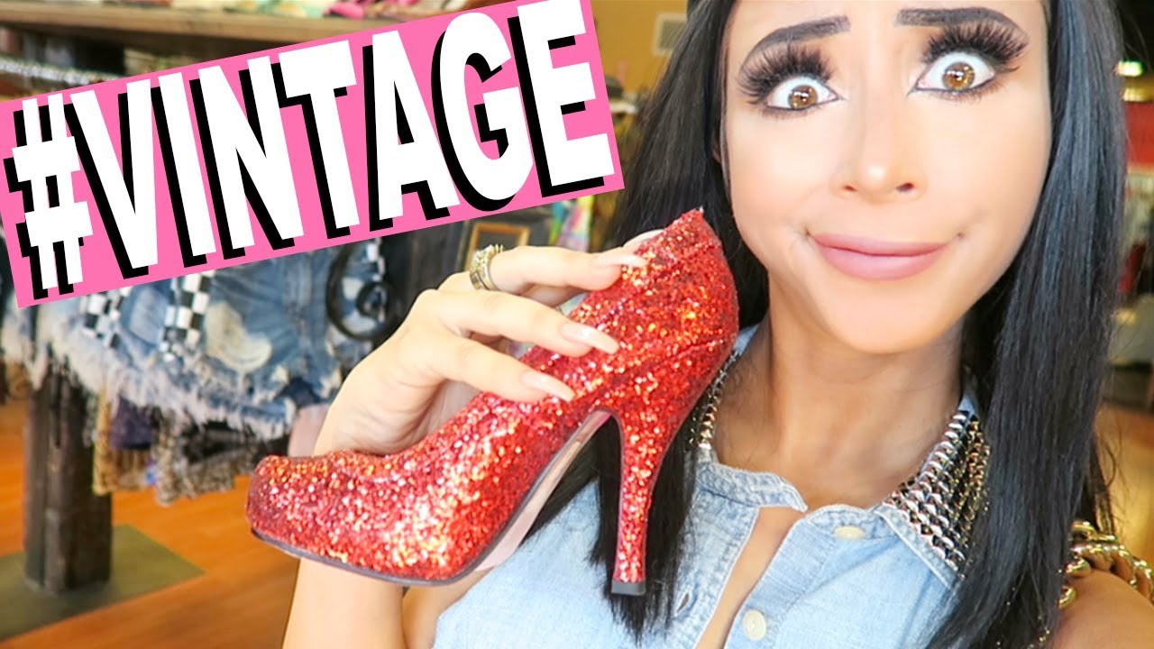 VINTAGE SHOPPING FOR THE FIRST TIME! (a mess lol)
