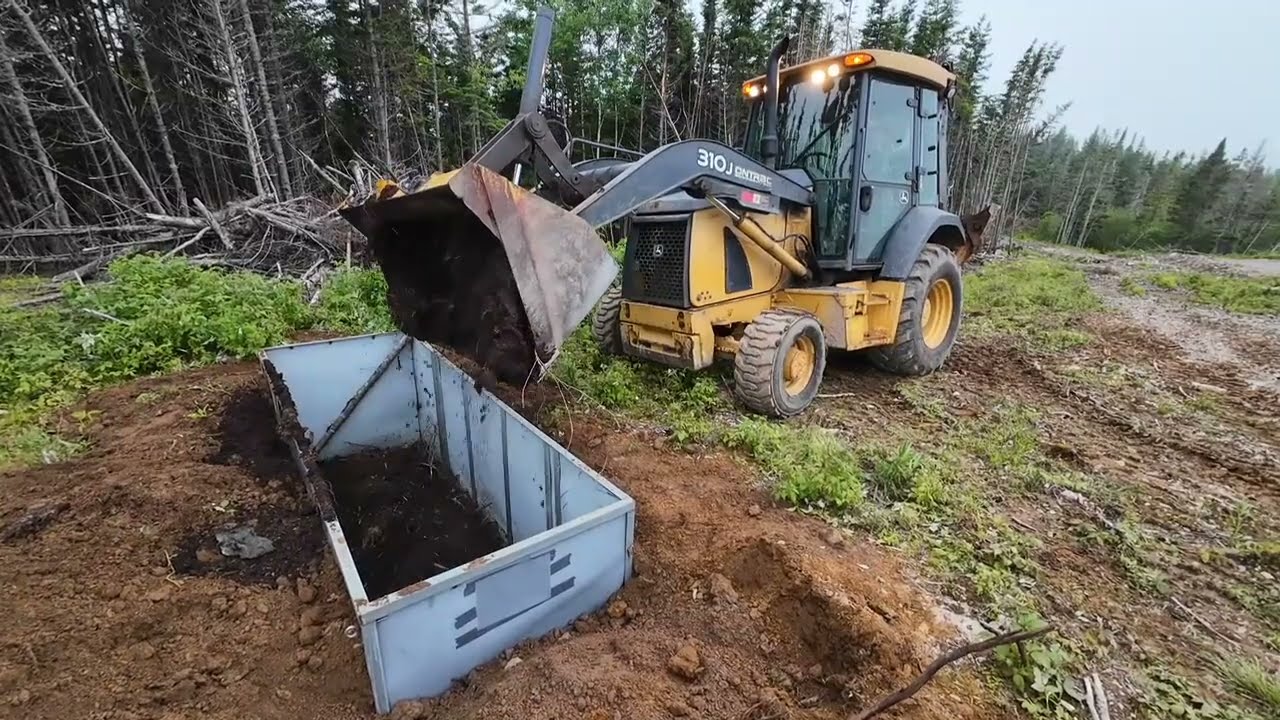 Unsere Wurmzucht draußen am Waldrand in Kanada