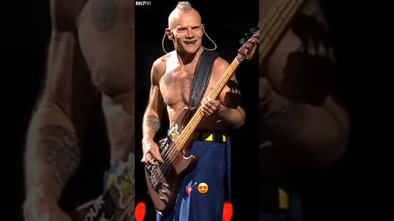 Do You Like Slap Bass? Flea Loves It! ❤️ #rhcp #redhotchilipeppers #live #shorts