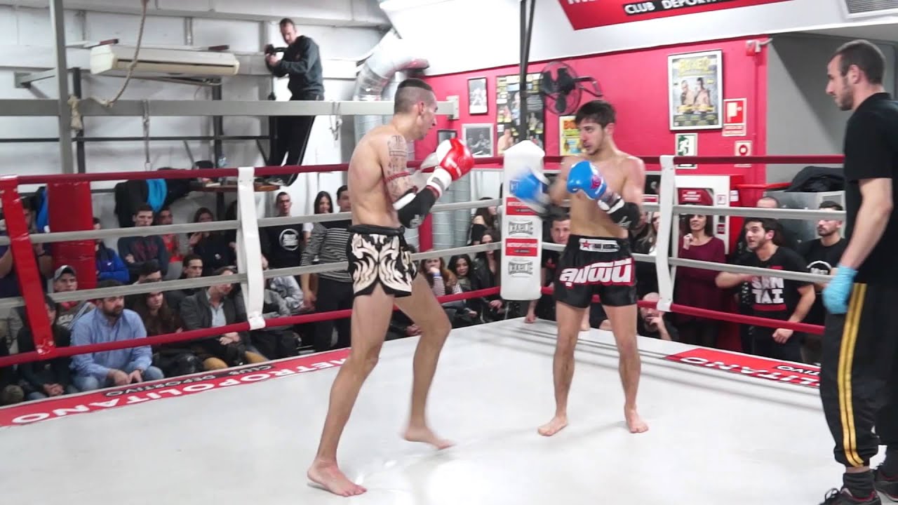 Oscar Crespo (Muay Sapein)  VS Kevin Martinez (MuayCombat Family)