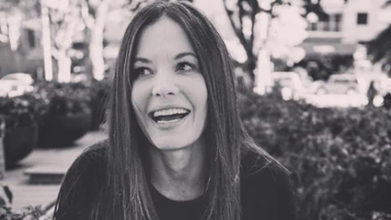 ASÍ VIVE CORAIMA  TORRES LA DE ''KASSANDRA DEL 1992''