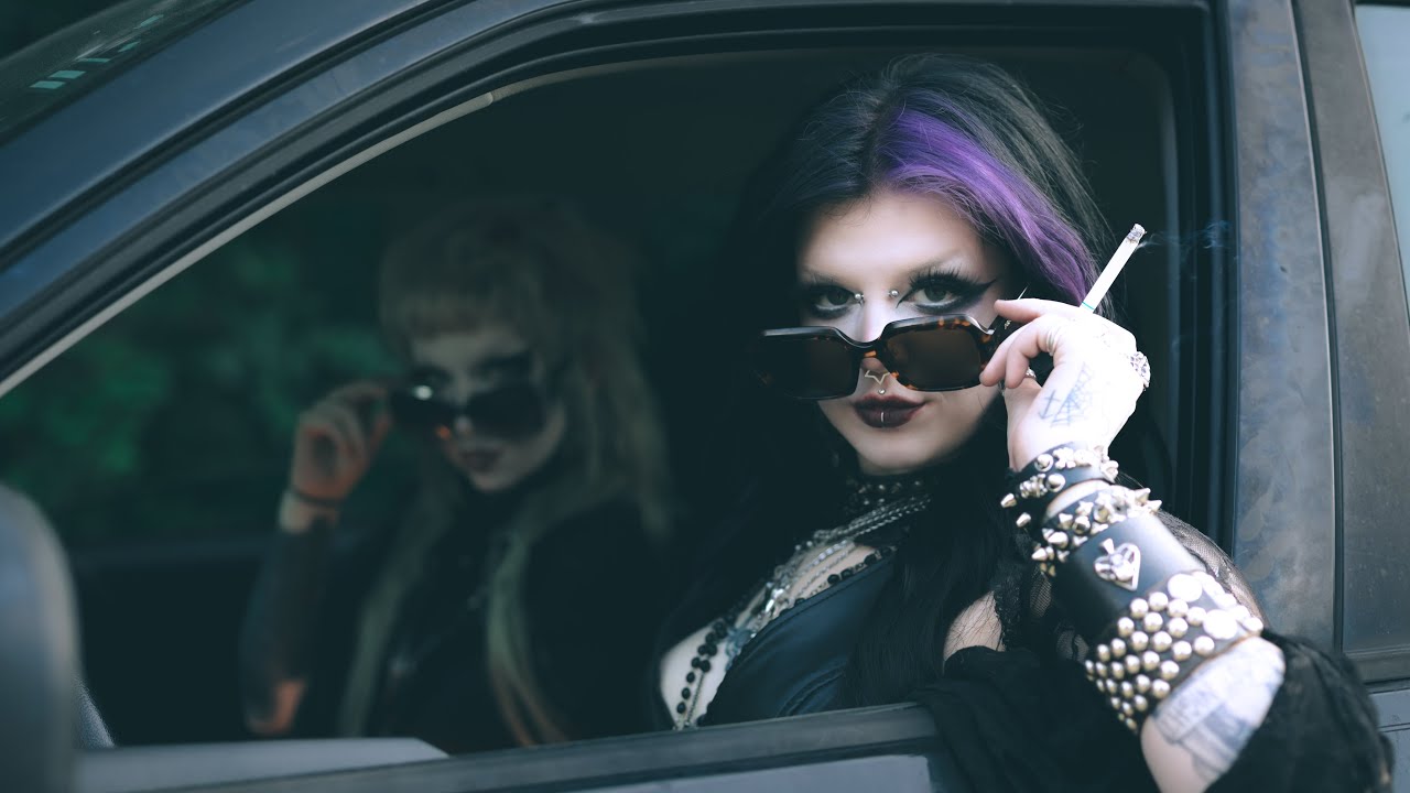 Dig Up My Ex (Caroline Carr’s Version) Lyrics Video by Caroline Carr & Yung Scuff @Yungscuffonline 