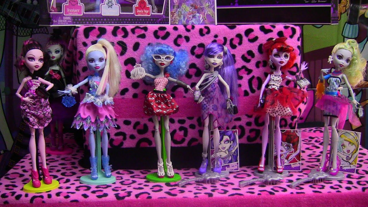 Monster High Dot Dead Gorgeous Collection Review Video!!! :D