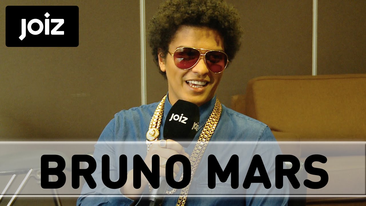 Bruno Mars talking about his relationship status (1/2)
