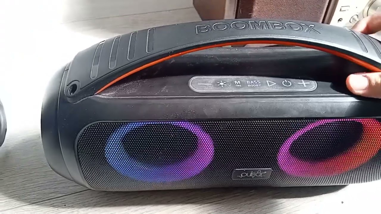 Pulsar boombox on low battery.
