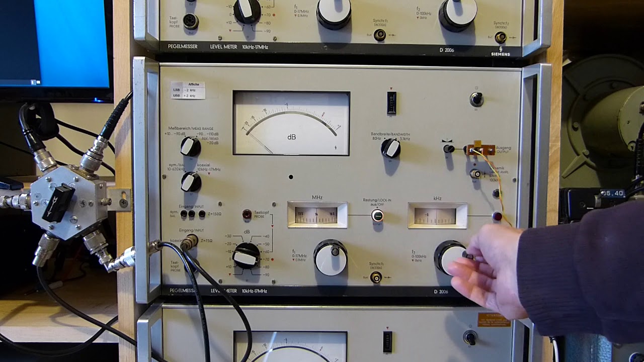 Siemens D2006 - Using a precision lever meter as Ham bands receiver