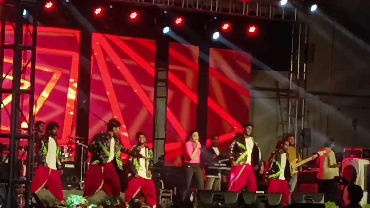 റിമി ടോമി ചെങ്ങന്നൂർ വന്നപ്പോൾ | Rimi Tomy in Chengannur Saras mela | Rimi Tomy Live