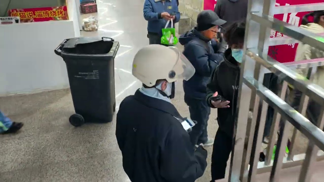 Delivering food in China