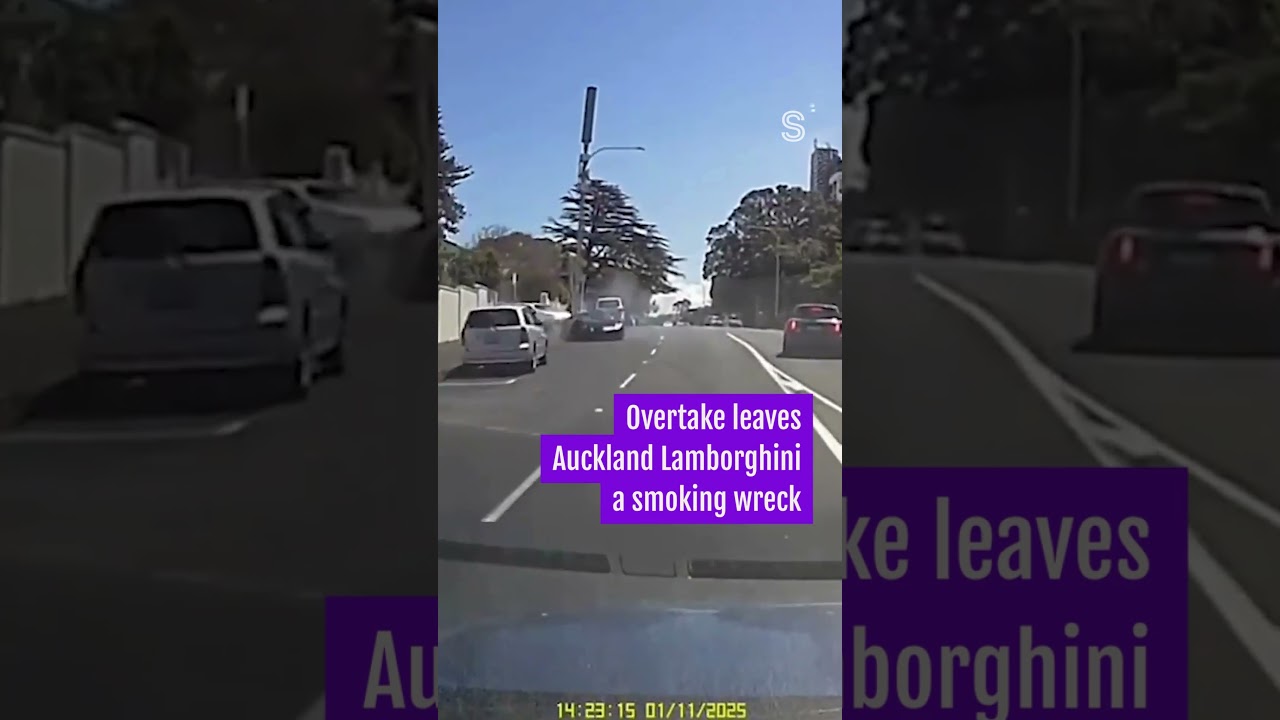 Auckland overtake leaves Lamborghini a smoking wreck | Stuff.co.nz