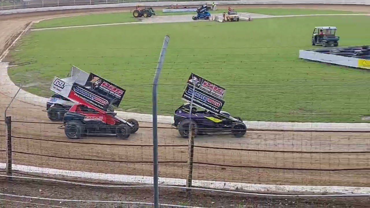 Heat 2, Modifieds, 14-2-26, Huntly, 12 laps