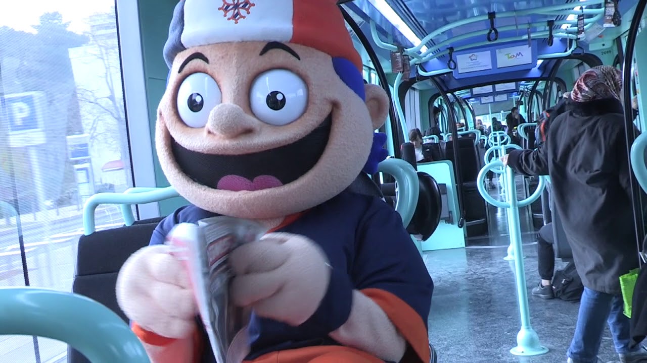 Pailladinho joue au Père Noël dans son TraMHSC !