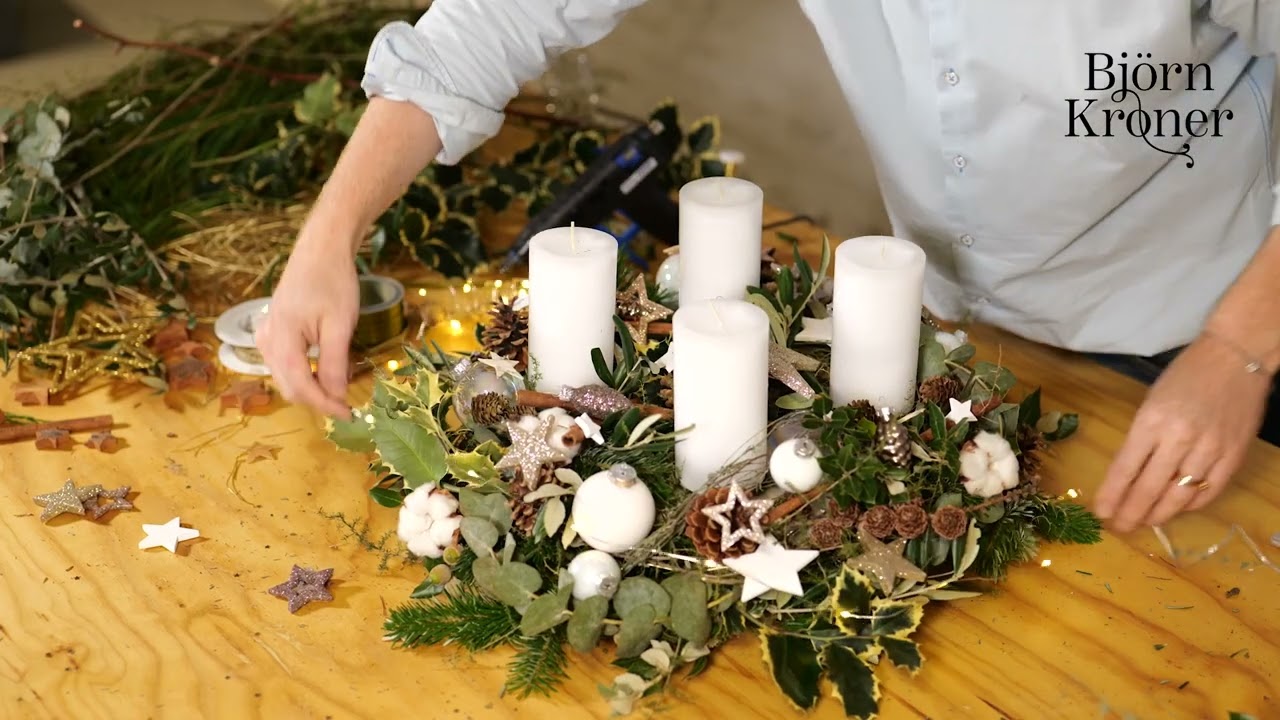 Adventskranz - Edel & Modern in wei&szlig;/gold