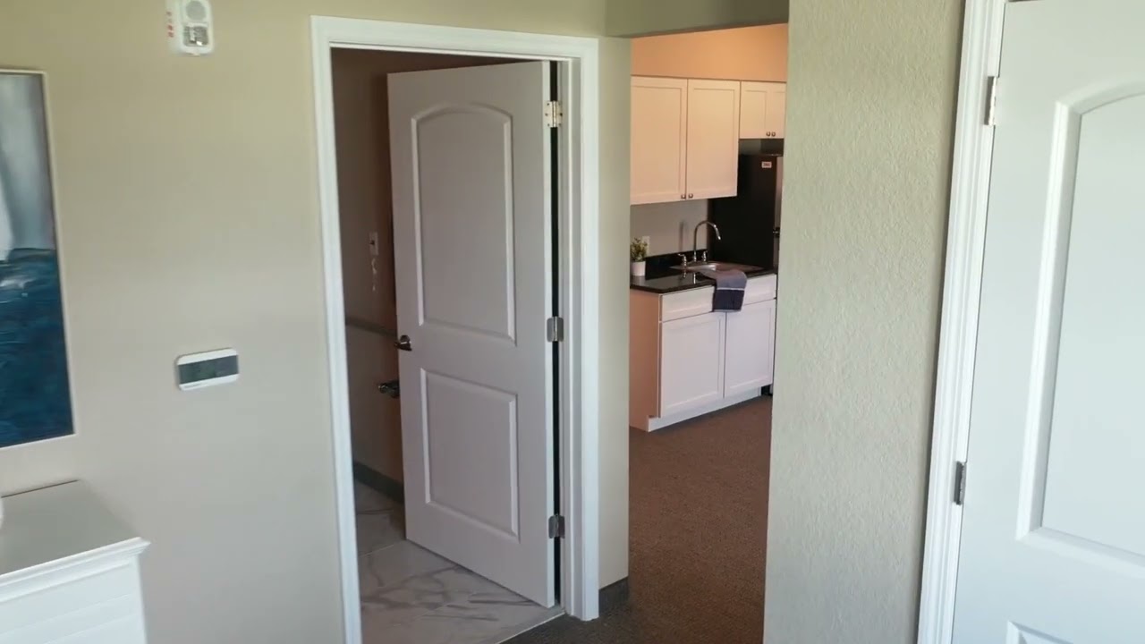 Hampton Manor of Merritt Island, FL - Community walkthrough - Build Senior Living
