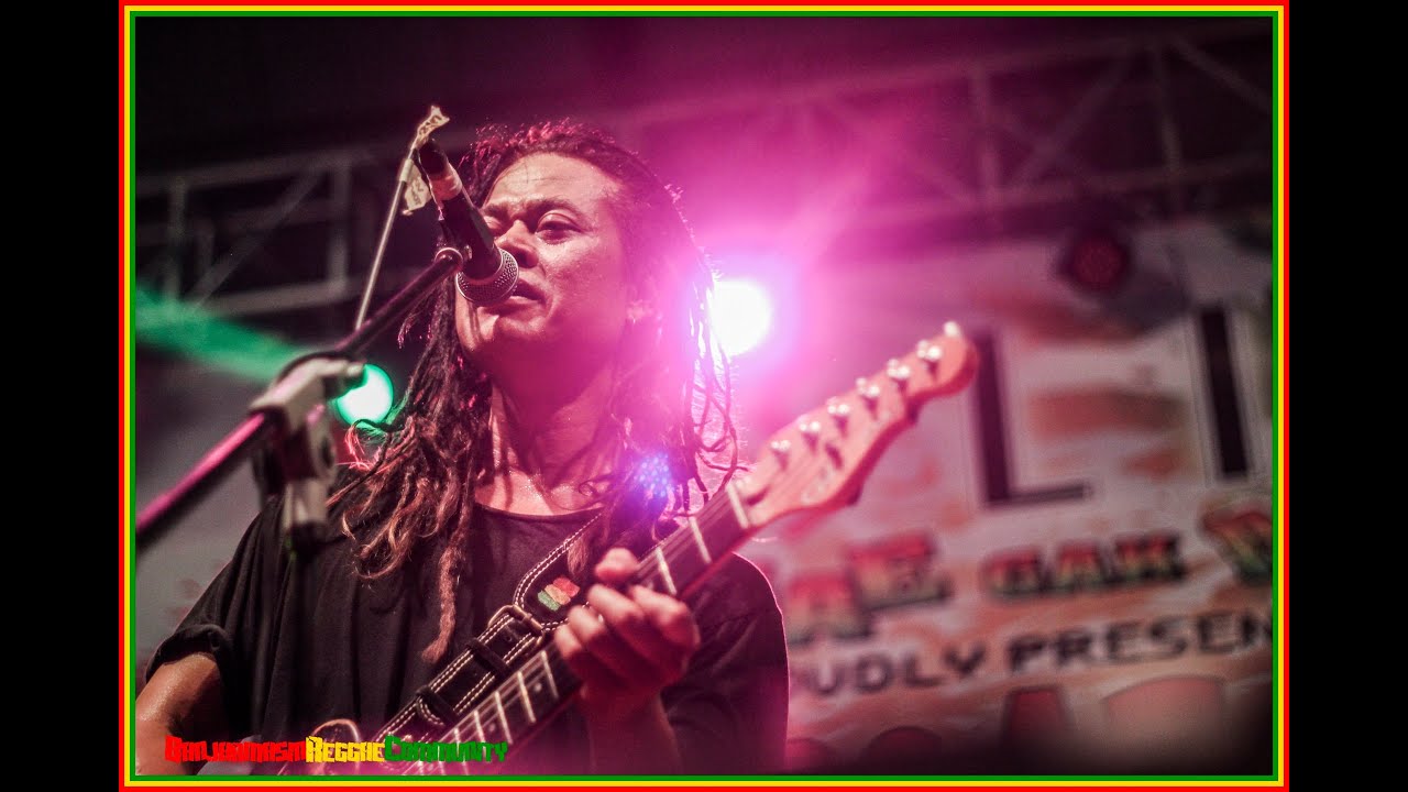Tony Q at Nestlite Reggae Movement Banjarmasin