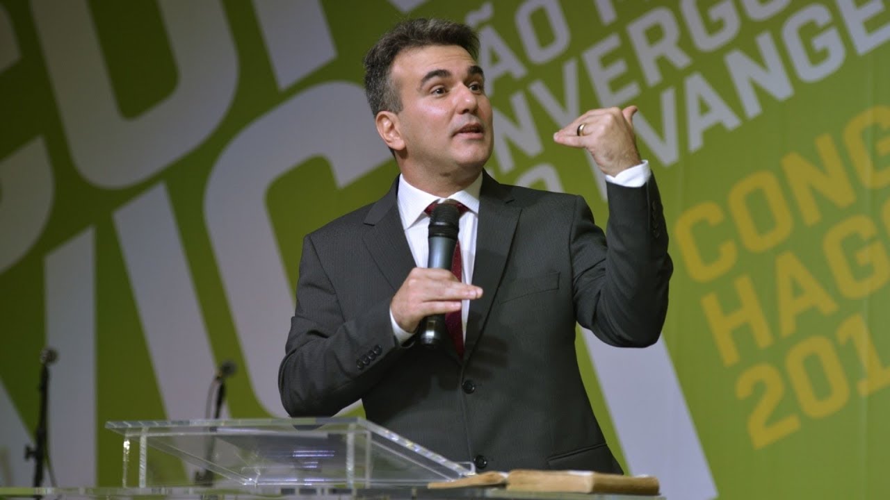 S&eacute;rgio Queiroz: Instrumentos nas m&atilde;os de Deus