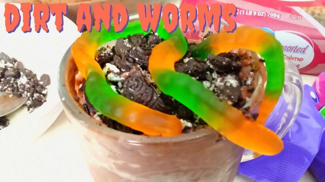 Making Worms and Dirt with Chocolate Pudding and Gummy Worms!