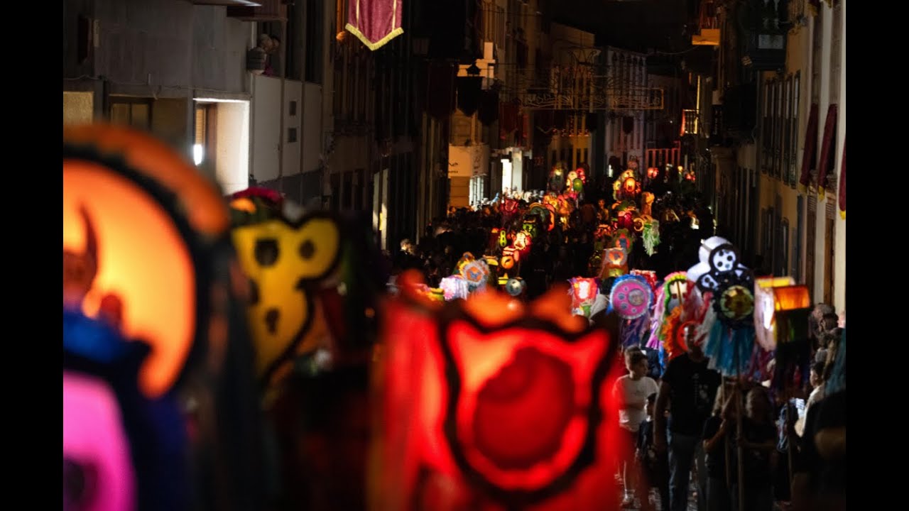 BAJADA DE LA VIRGEN DE LAS NIEVES 2025: LA PANDORGA, Un farolillo de luz, un recuerdo de la infancia