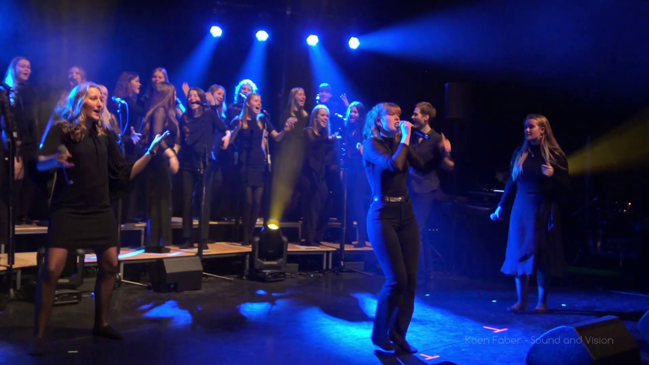Can't Hold Us - Mariagerfjord Pigekor (live in Utrecht, The Netherlands)