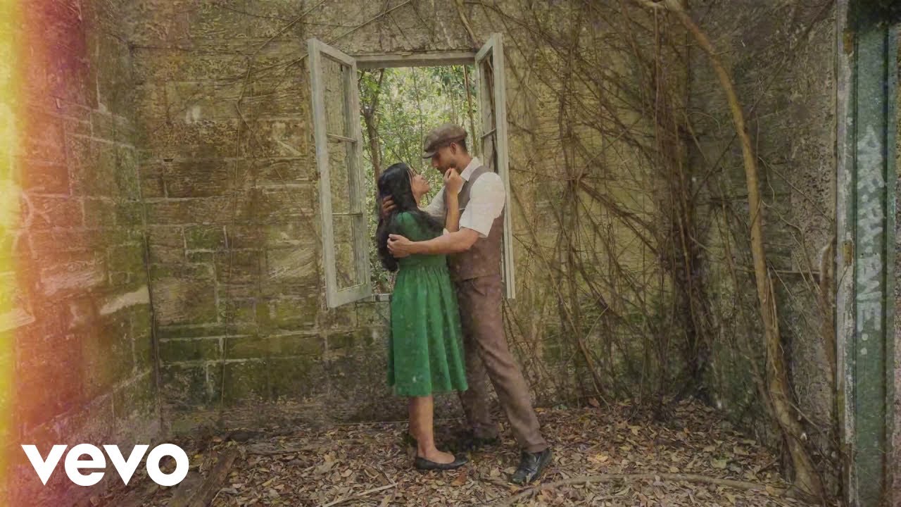 Tony Toyán - Amor Bonito (Official Music Video)