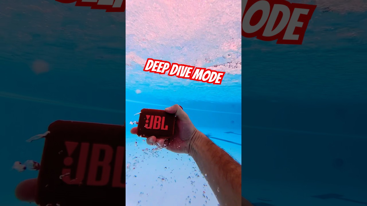 Pool Party with JBL GO 4 💦