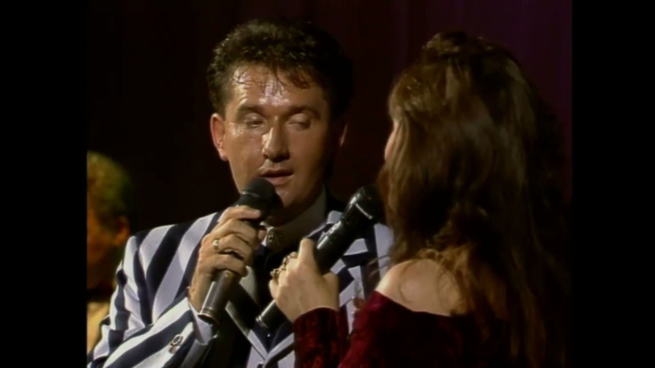 Daniel O’Donnell & Mary Duff- Whispering Hope