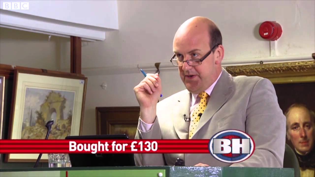 Bargain Hunt - Clarice Cliff Crocus Vase
