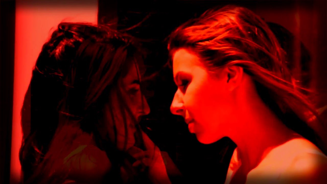 Nine Seconds: waiting for the last kiss