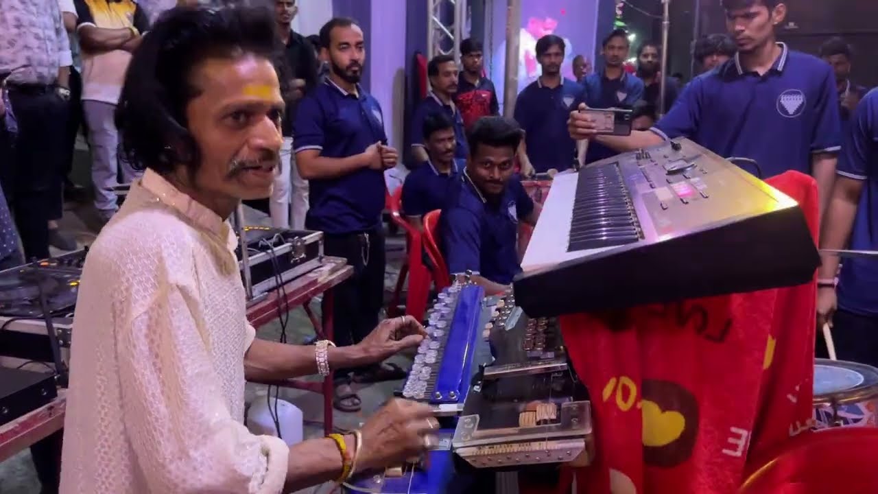 हळदी मध्ये असे नाचणारे असतील तर वाजवायला खुप मज्जा येते || Lovely Musical group || Haldi SHOW Nerul 