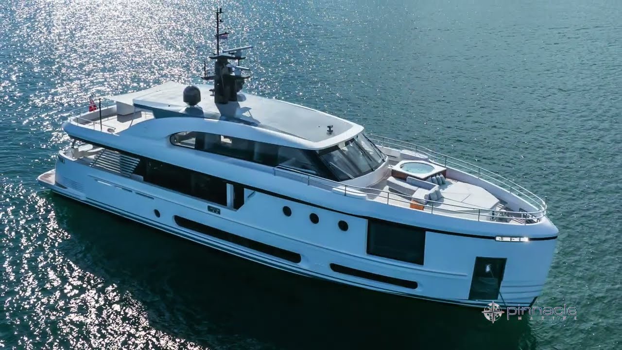 2023 Azimut Magellano 30 Metri - long