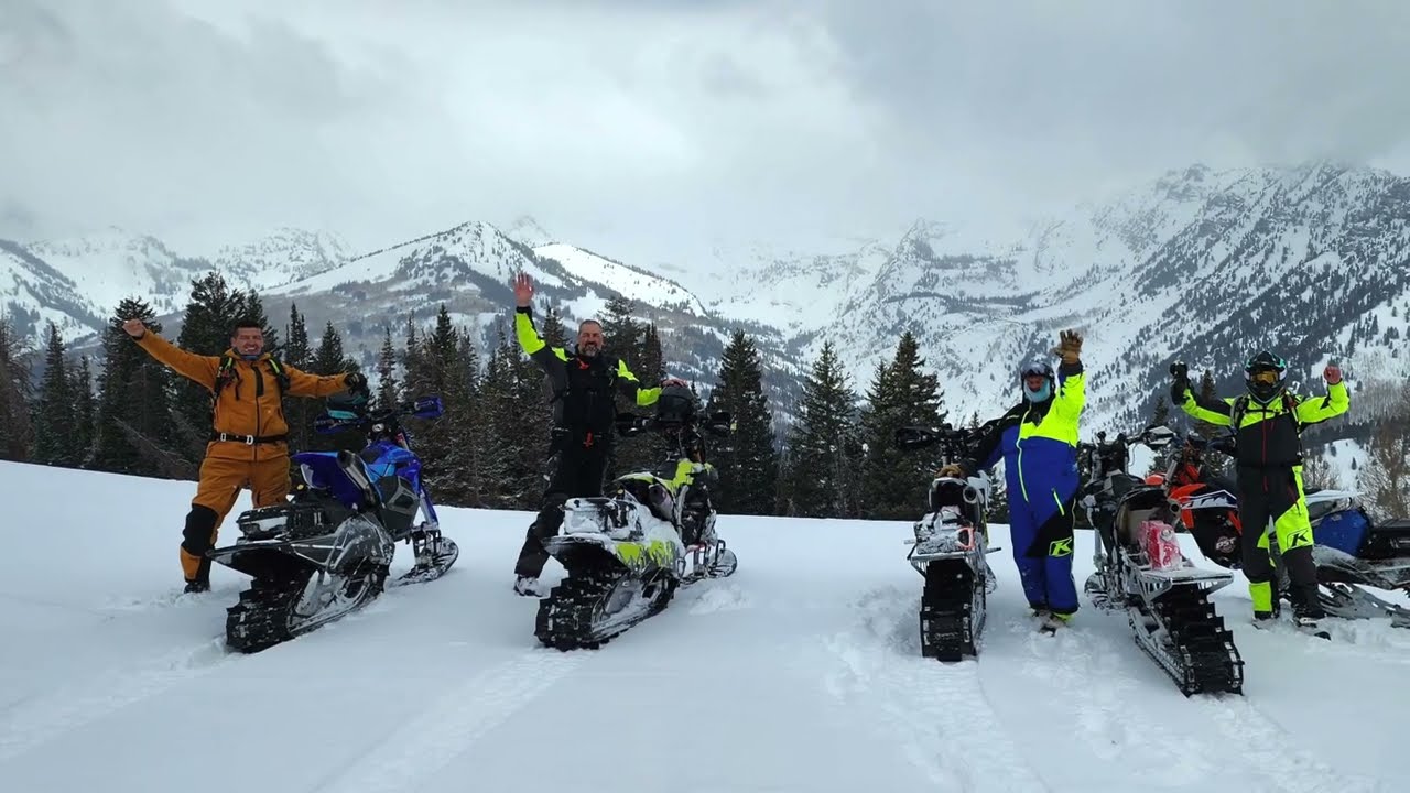Group Snowbike ride - Ice, fog and a big avalanche slide!