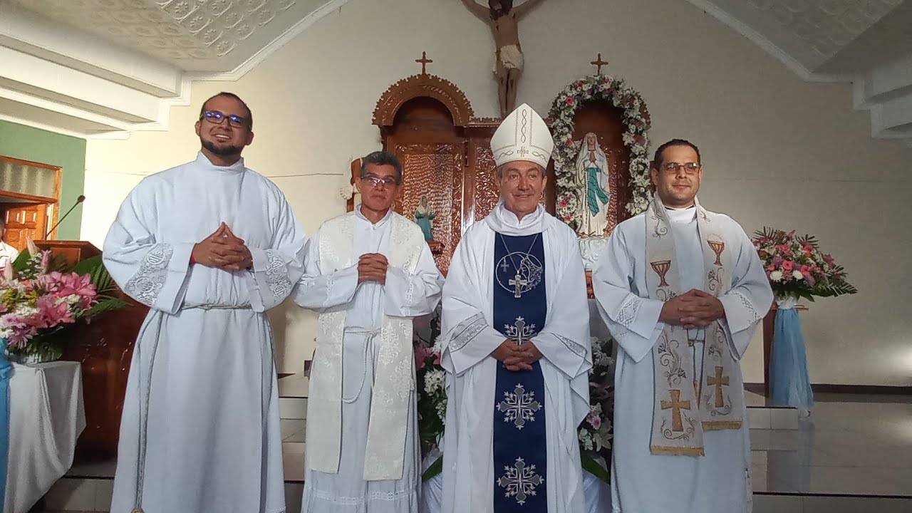 Inicio misa patronal en Lourdes de Cirrí de Naranjo