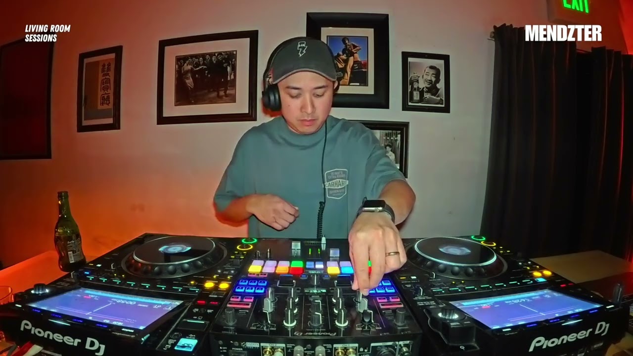 EP 422 - Mendzter @ Living Room Sessions (February 2026) | Electronic Soul + RnB, Indie Dance, House