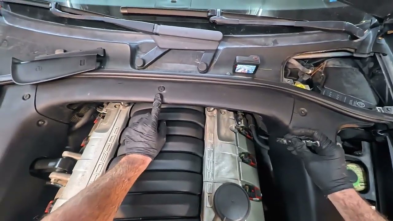 955 957 Cayenne Front Air Strut Removal / Fitting 33s part 2