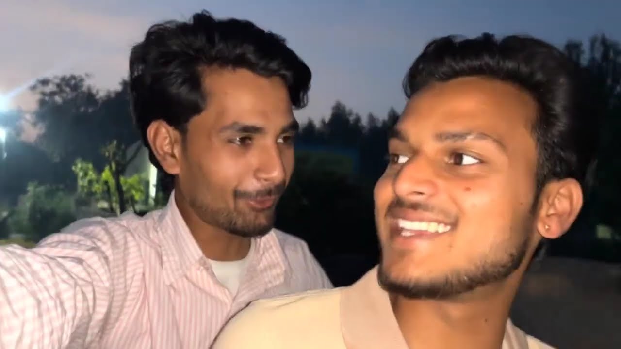 Ajj Bhai Ghr Hi Hai 😅