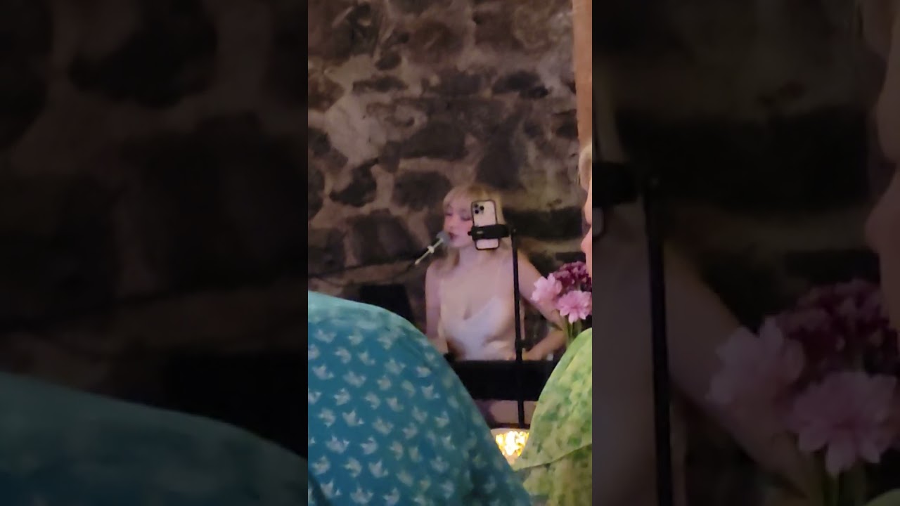 Liv Tracy performs at Loren restaurant in Spokane.  1