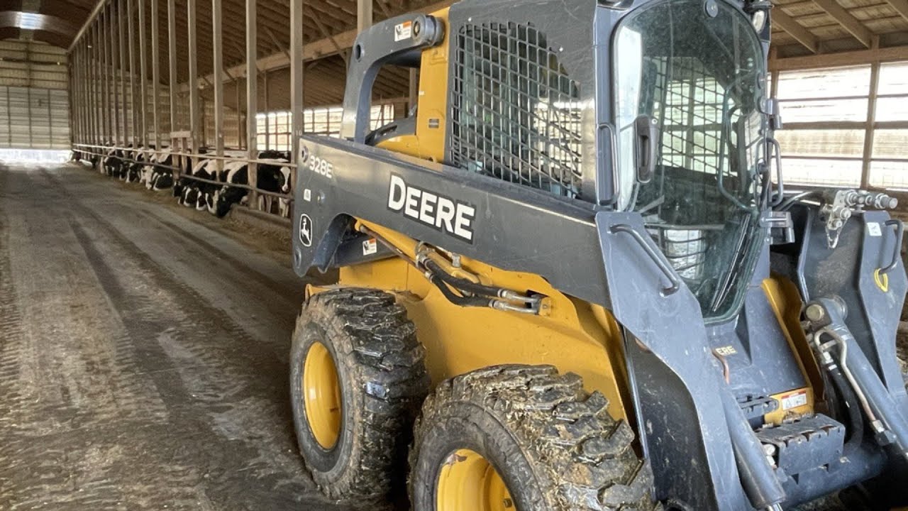 NEW JOHN DEERE 328E SKIDLOADER ARRIVES AT THE FARM GAME CHANGER!!