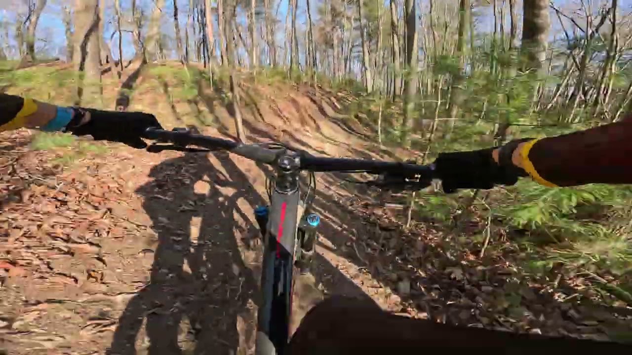 Deadwood & Paint It Black 🔥 | Flying Through Kaunga Bike Park