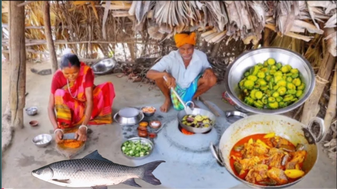 ROHU Fish CURRY with Brinjal and Karela Vaji || Cooking and eating by Santali old couple 