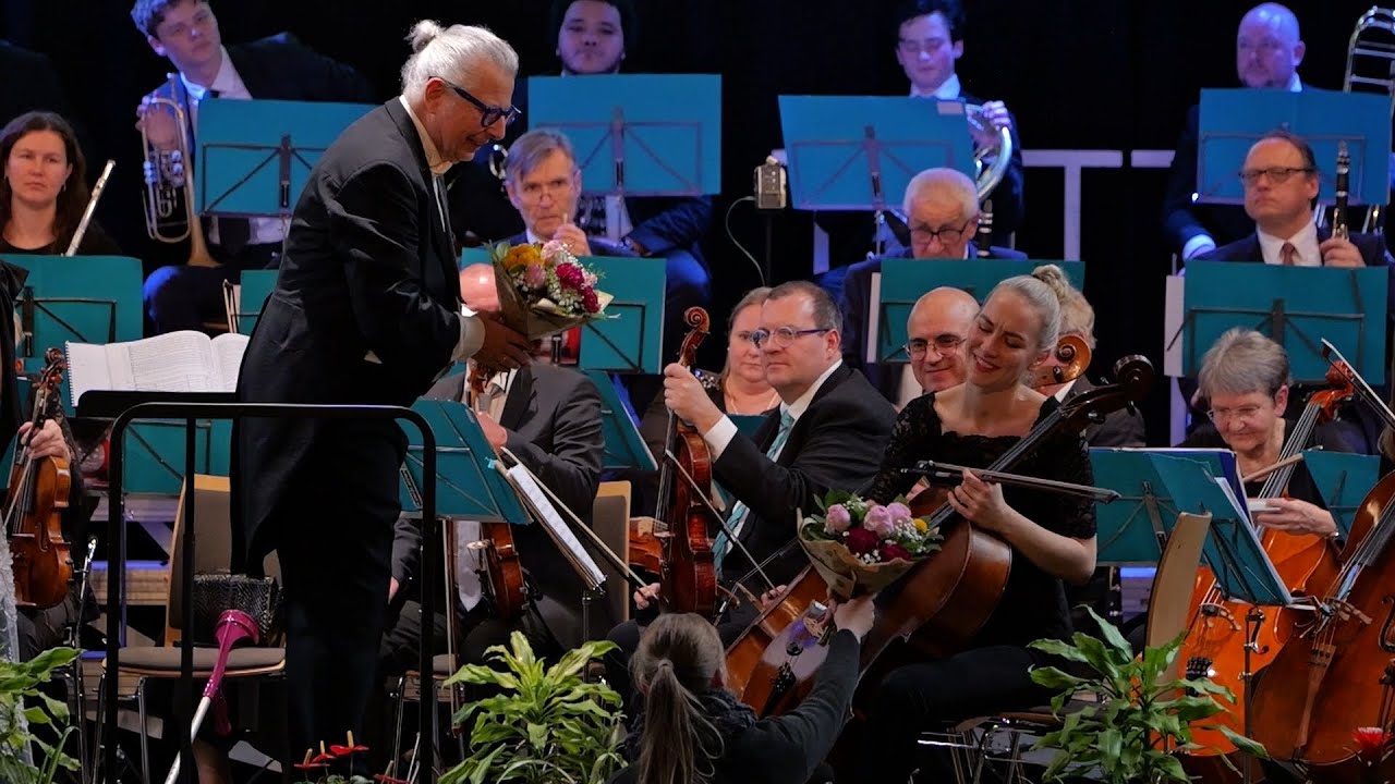16. Johann Strauss  -  Rosen aus dem Süden