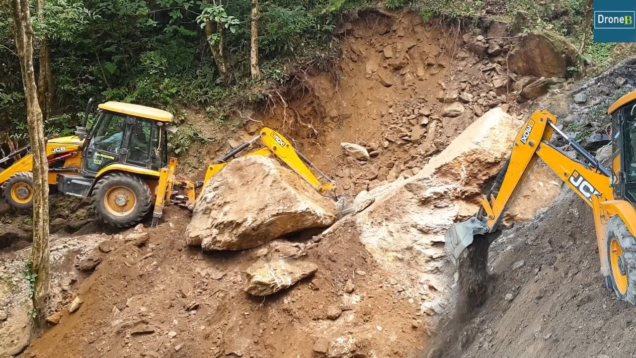 Five Years Before and This Year Working at the Same Landslide Area -Compiled Video