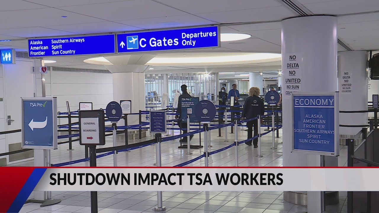 Сотрудники TSA в аэропорту Сент-Луиса работают без оплаты труда на фоне приостановки работы прави...