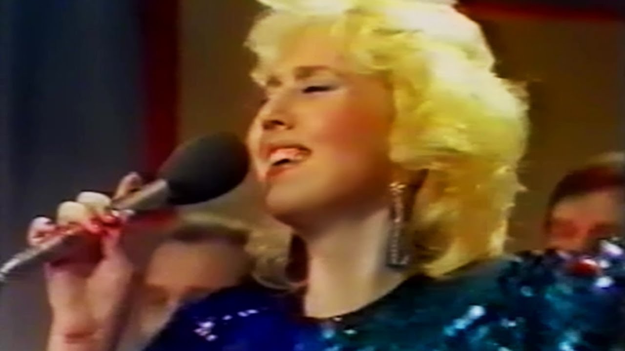 Lepa Brena - Voli me, voli - Promocija albuma - (RTS 1986)