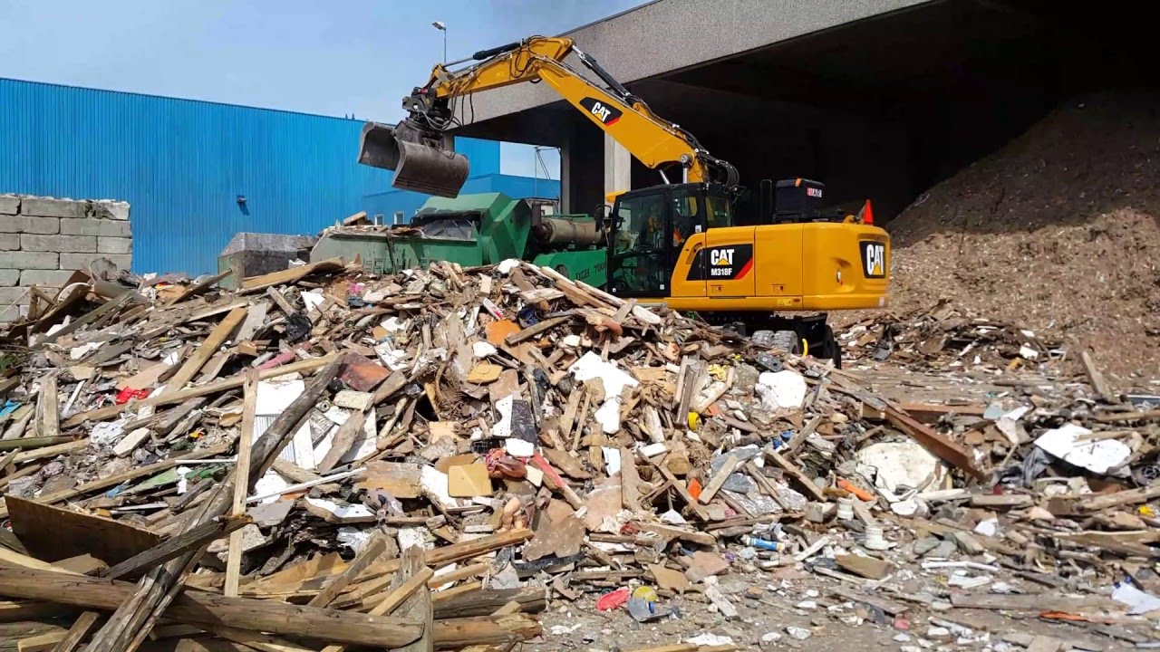 4K | Diamond Z DZH 7000 horizontal grinder | Shredding waste wood | Loonbedrijf Fuhler Emmen