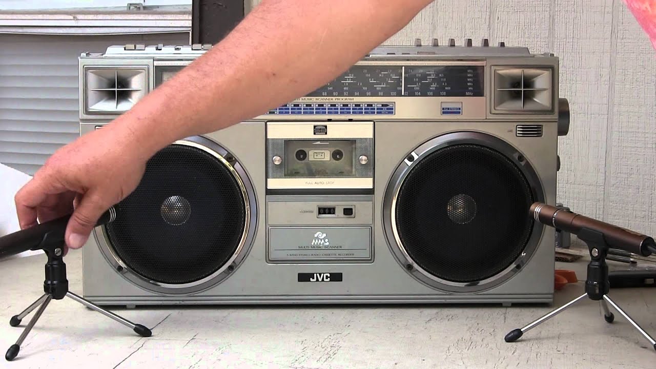 Бумбокс JVC RC-M70JW: распаковка и проверка.